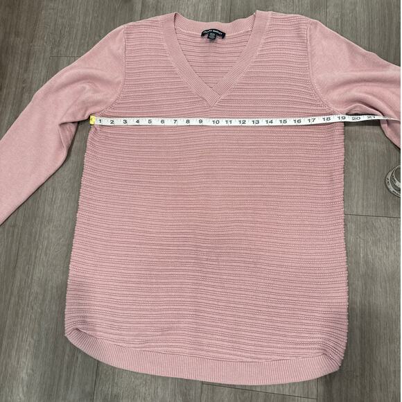 Hilary Radley Pink V Neck Sweater Women's Size Medium - Picture 3 of 6